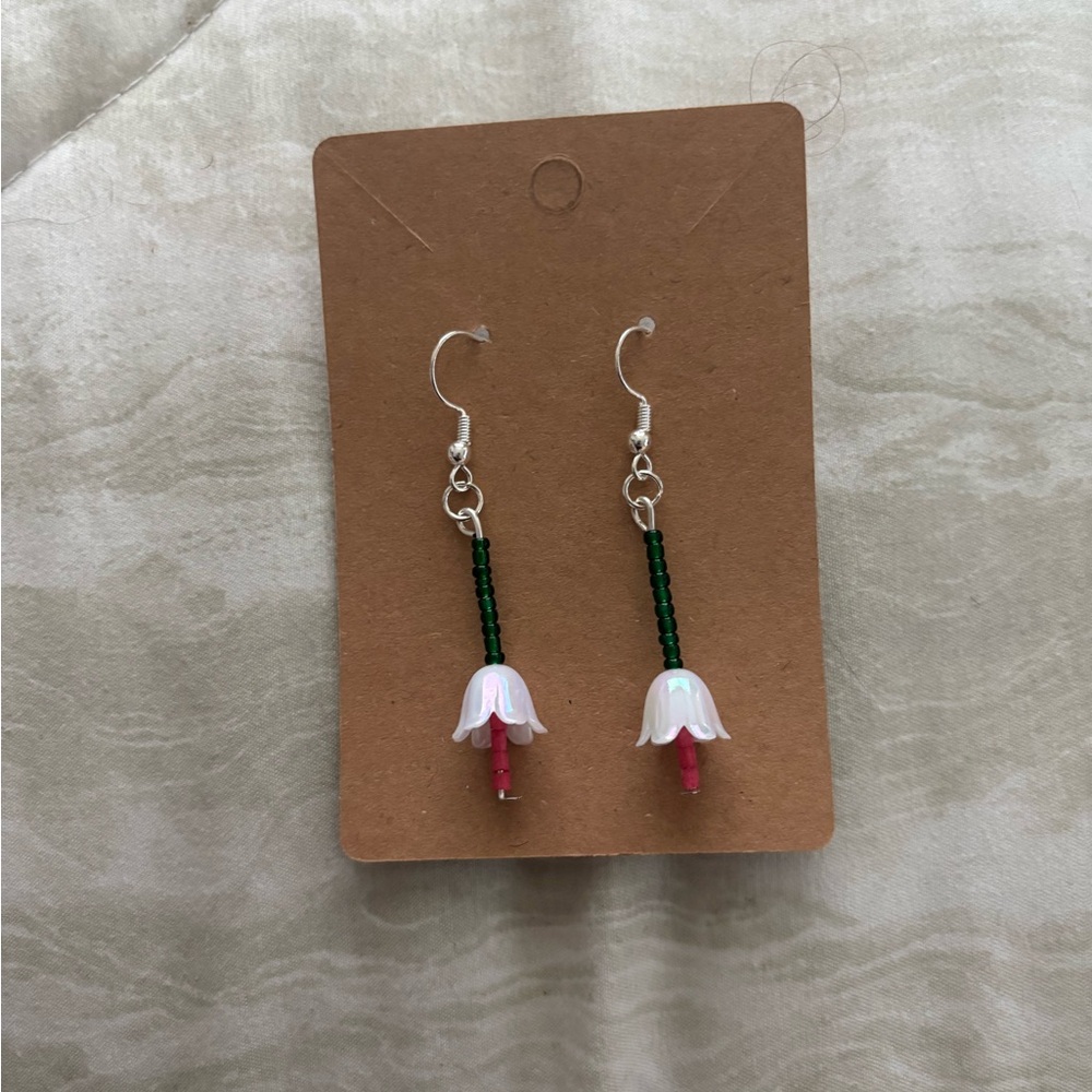Handmade Floral Beaded Earrings - Silver